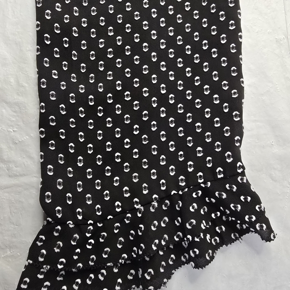 LOFT Blouse Black White Raised Dot 3/4 Sleeve Ruffle Cuffs Officewear M - Picture 8 of 13